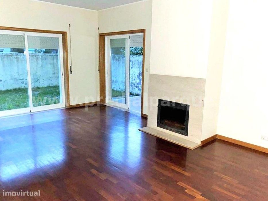 Apartamento T1 com jardim privativo com 40 m2, Matosinhos Sul