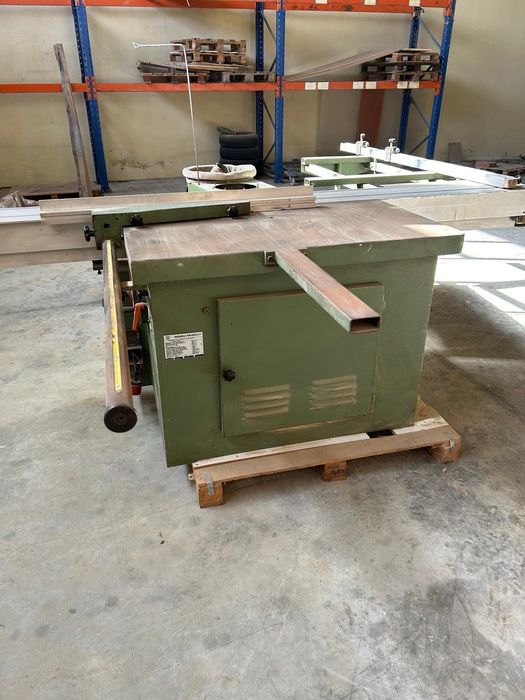 Máquina Esquadrejadora