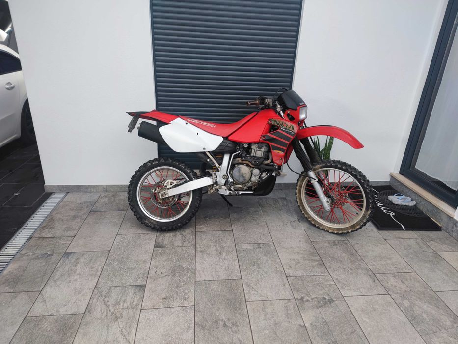 Honda XR650R em Bom Estado