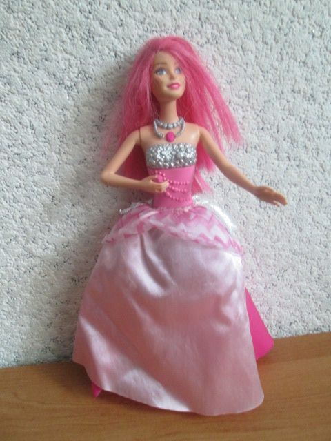 lalka barbie śpiewa po polsku - 2 lalki grające
