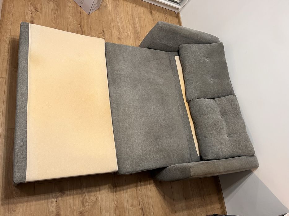 Rozkladana sofa 145 cm