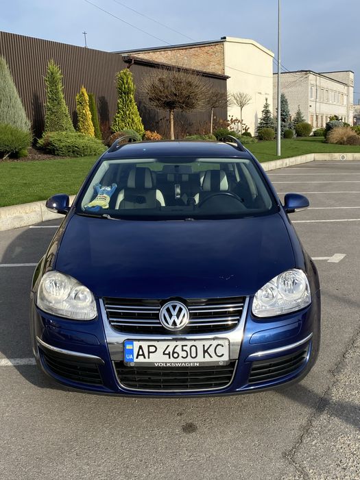 Продам Volkswagen golf универсал