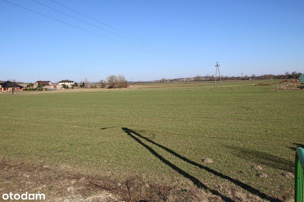 Działka 1200 m2, możliwa większa powierzchnia.
