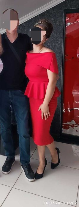 Червона сукня 42-44 р