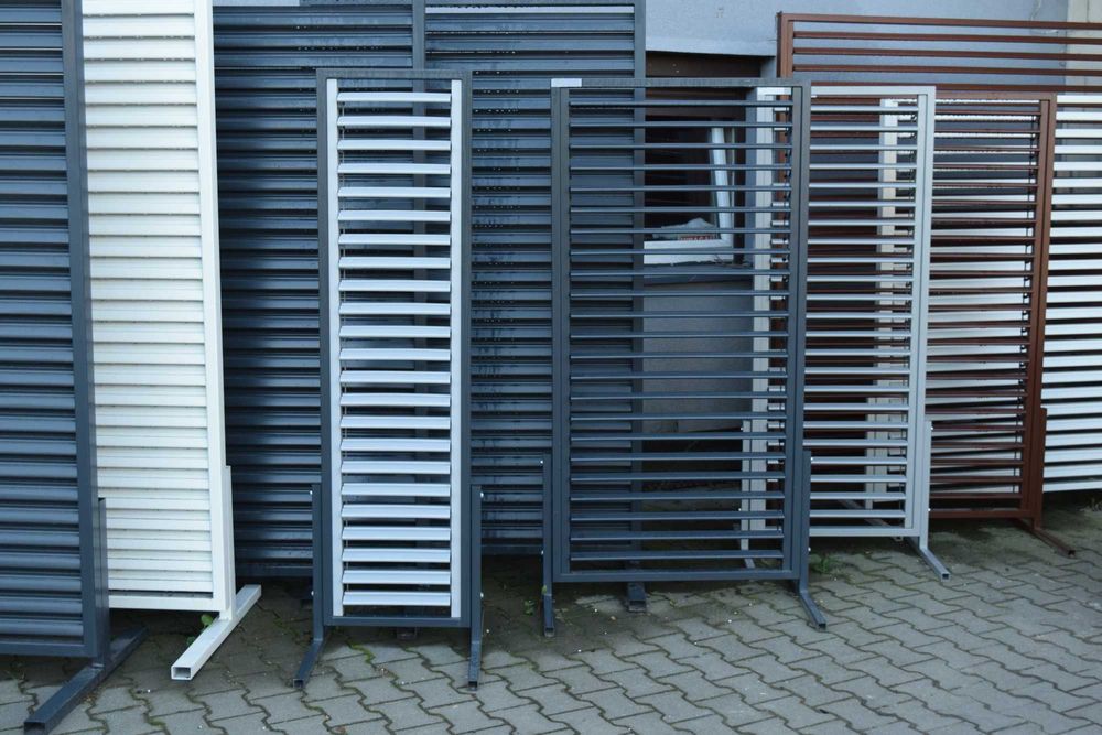 Zabudowa altanki ,ścianki żaluzjowe .panel żaluzjowy, ruchoma deseczka