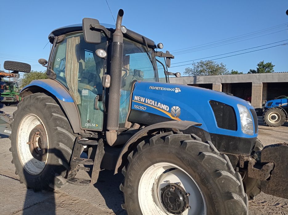 Трактор NEW HOLLAND 60 50