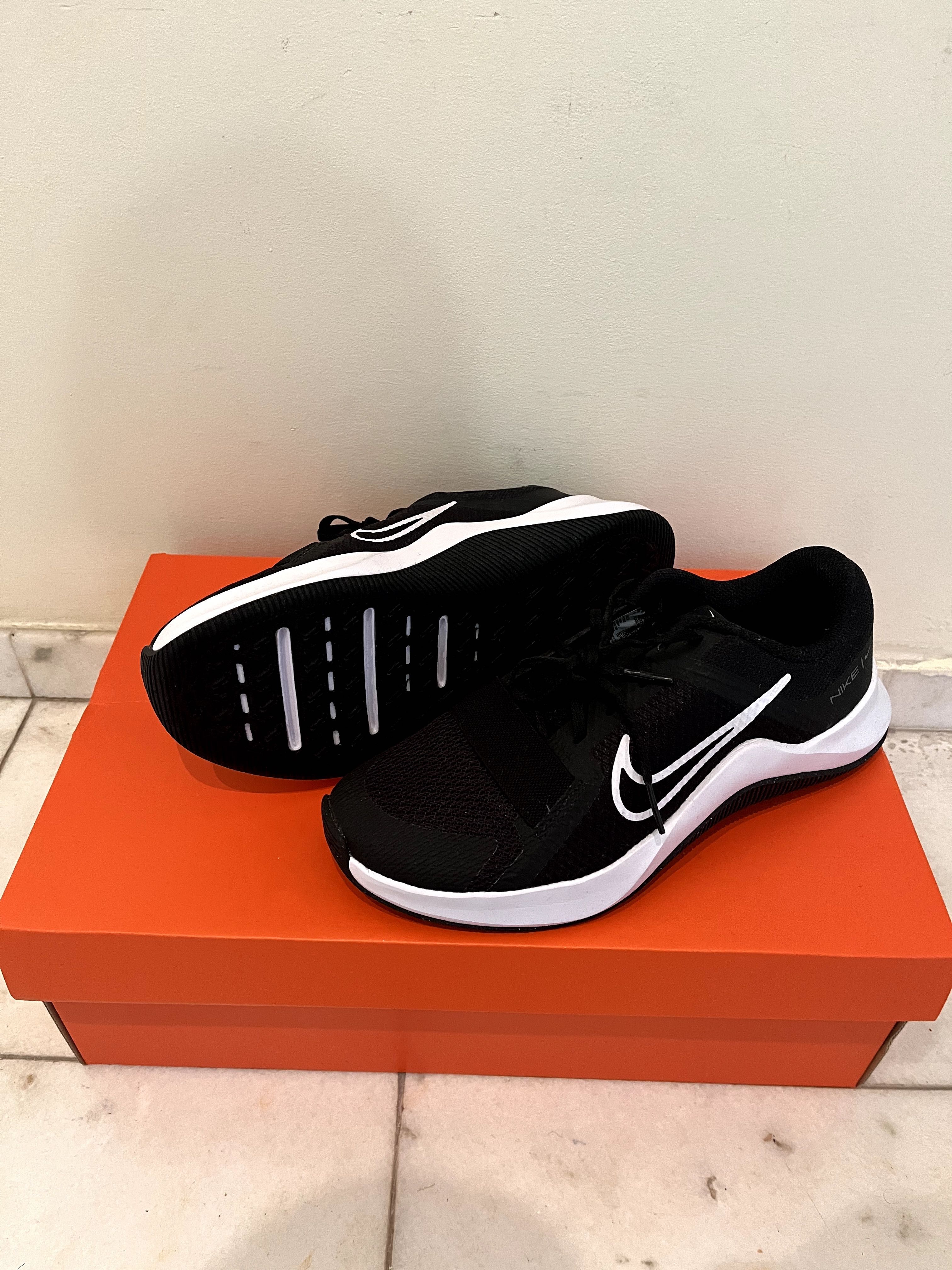 Sapatilhas Nike Mc Trainer - Novos