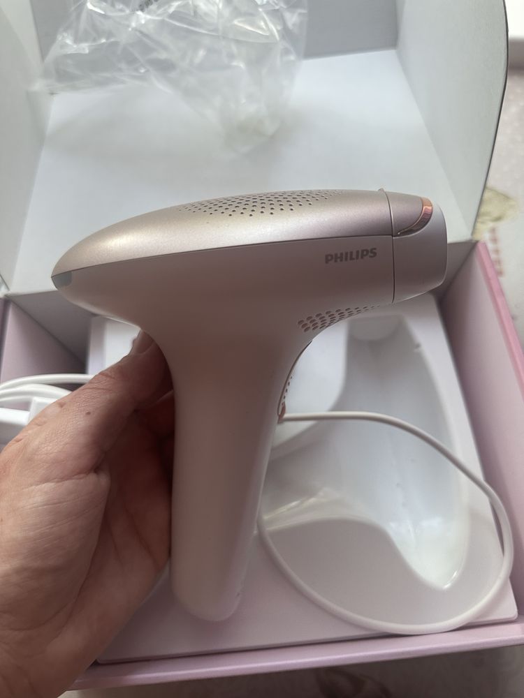 Продам Фотоэпилятор PHILIPS Lumea Advanced