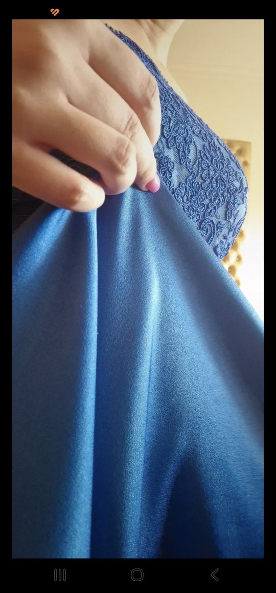 Vestido Azul com renda