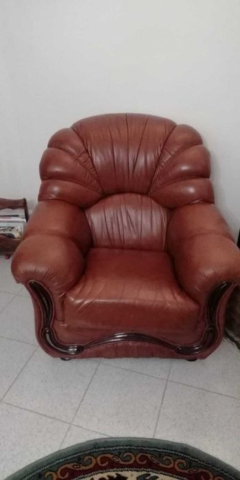 Conjunto de sofá e cadeirão