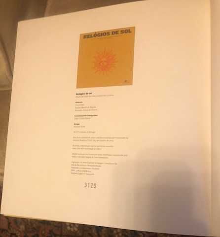 Livro dos CTT "Relógios de Sol" de Nuno Crato e outros