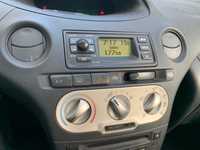 Toyota Yaris, ano 2005