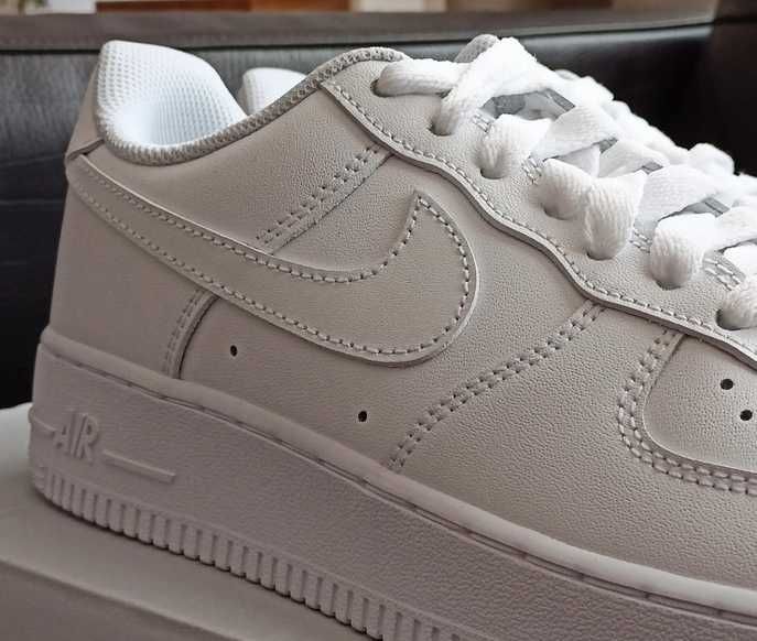 Nike Air Force 1 Low '07 White rozmiar 38