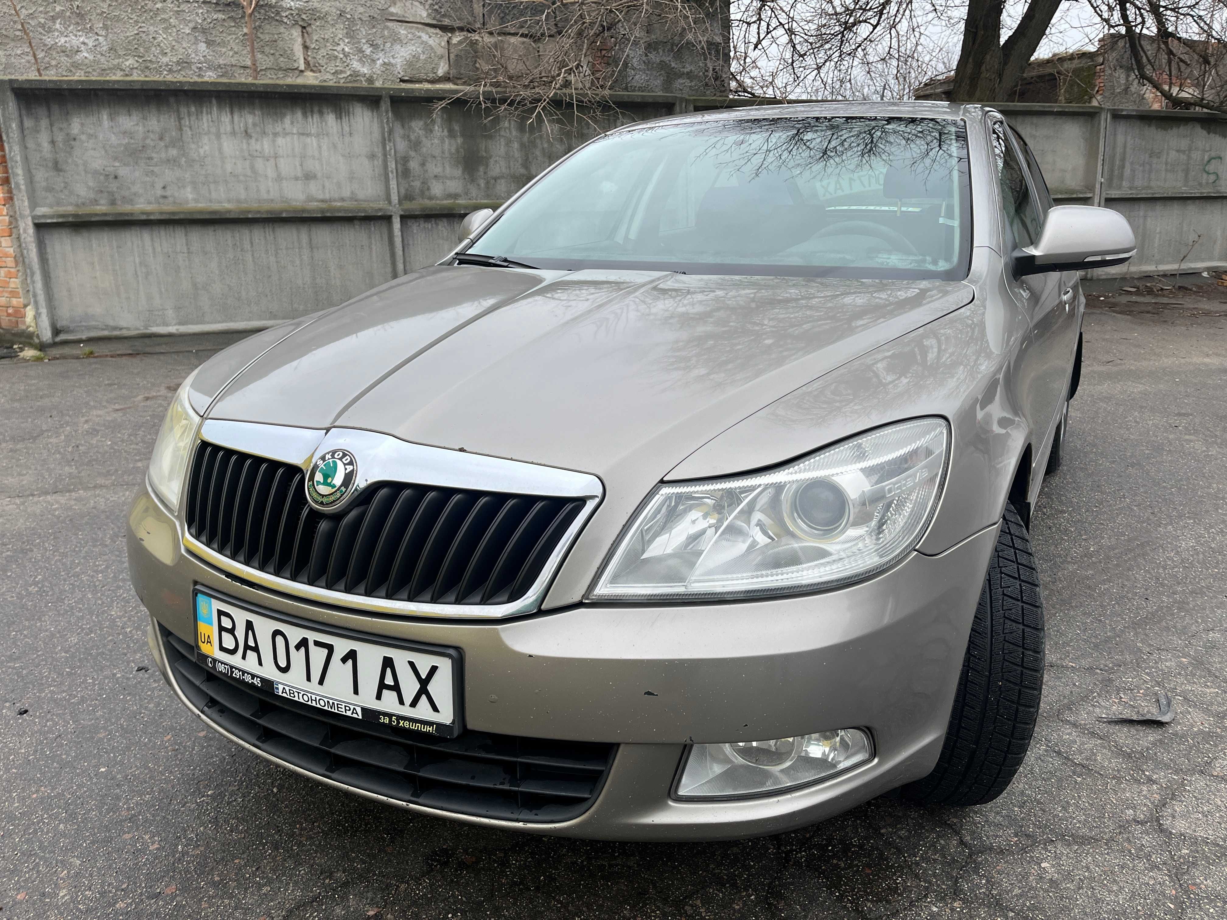 Skoda Octavia Elegance 2010 1.8 TSI AT