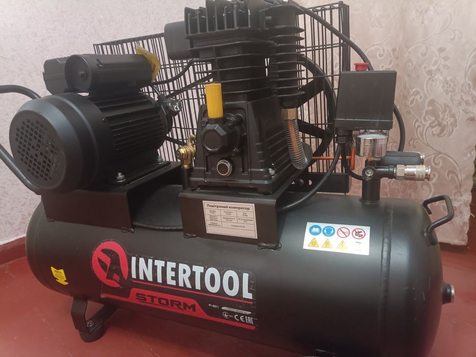 Компрессор ременной Intertool PT-0011