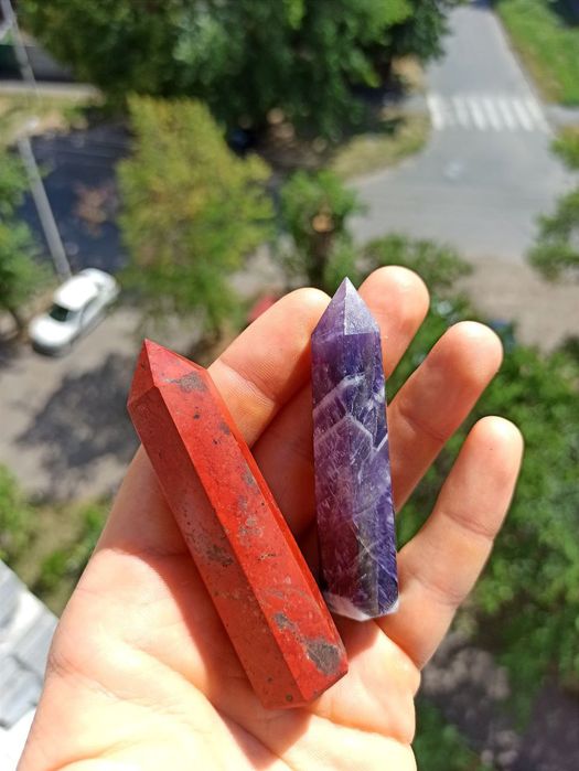 Натуральні мінерали,обеліск,вежа,кристал,куля,фігурка,каміння,камні