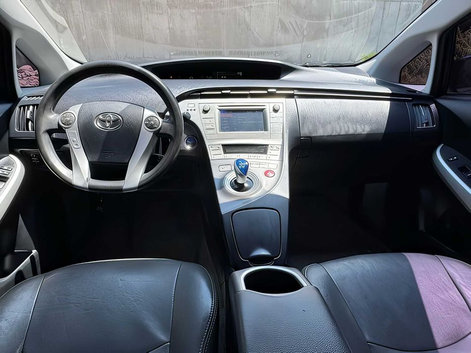 Toyota Prius      2014
