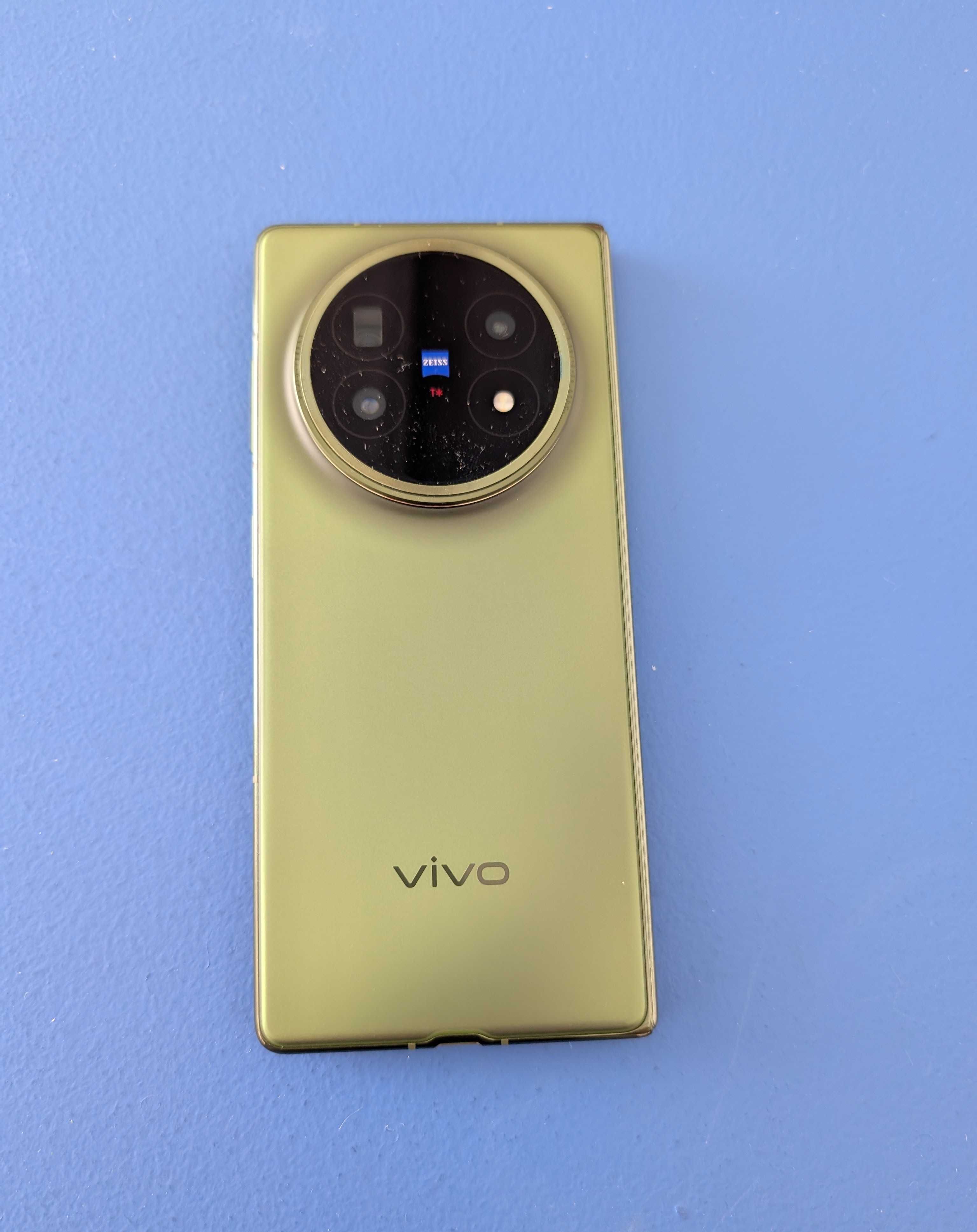Vivo X Fold 5  Leve e fino