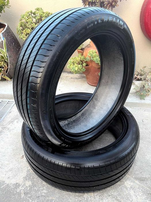 Pneus Michelin Primacy 4 - 235/45/20 - Como NOVOS