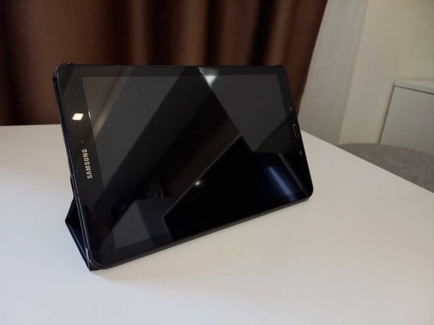 Samsung Galaxy Tab E 9.6 SM-T560 8Gb Black