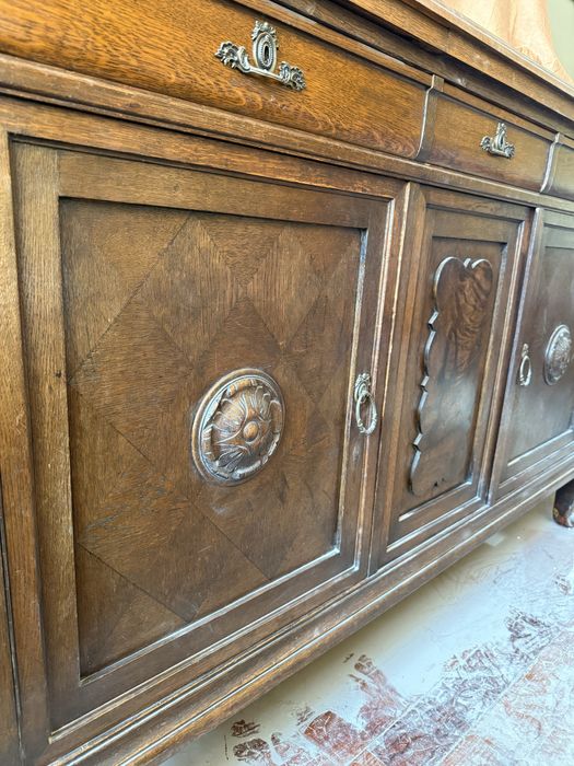 Sprzedam piękny dębowy kredens po renowacji