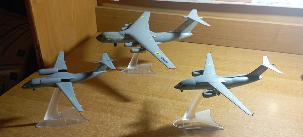 1:200 Моделі літаків ВПС України