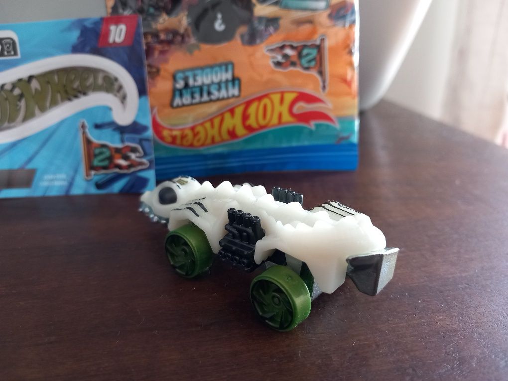 Hot Wheels Mystery Models "Novo"