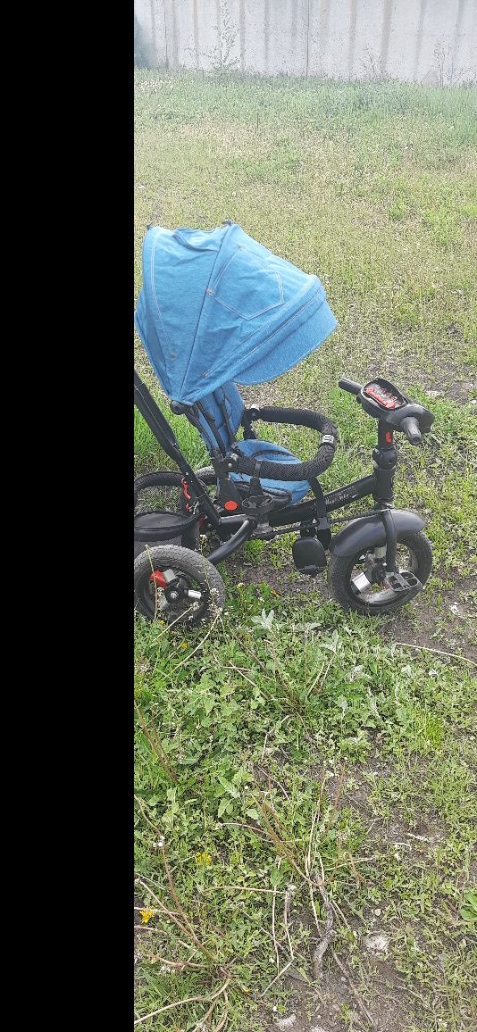 Продам трёхколёсный велосипед с музыкой, с родительской рукой 2 в 1. Х