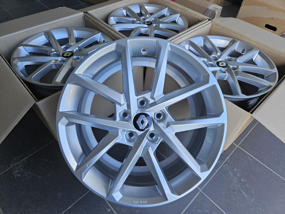 Renault 18 " Nowe 5x114,3 Megane Talisman Laguna Felgi Srebrne Borbet