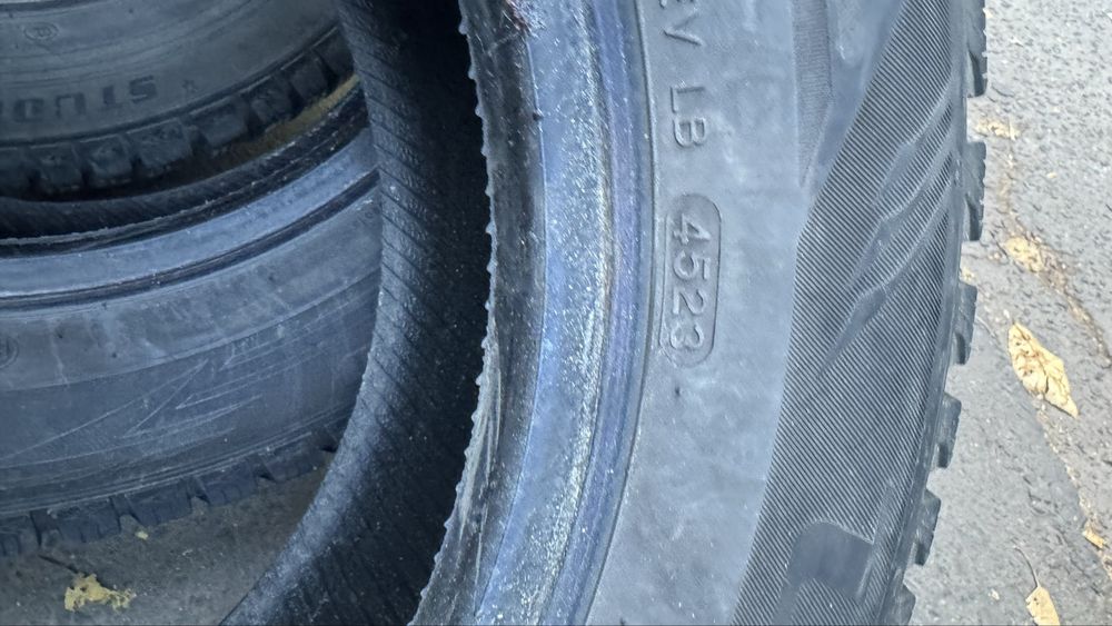 Продам майже нову гуму 195/65/15 ідеальна