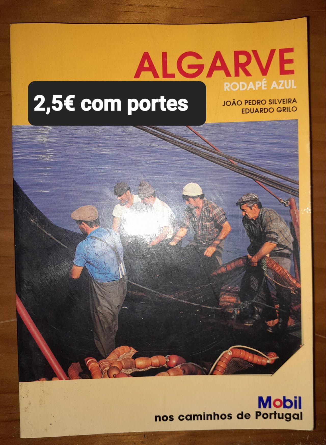 Livro sobre o Algarve