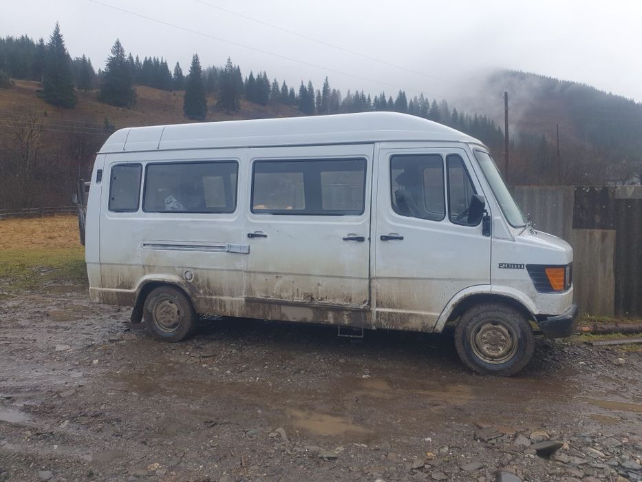 Продам мерседес 208d