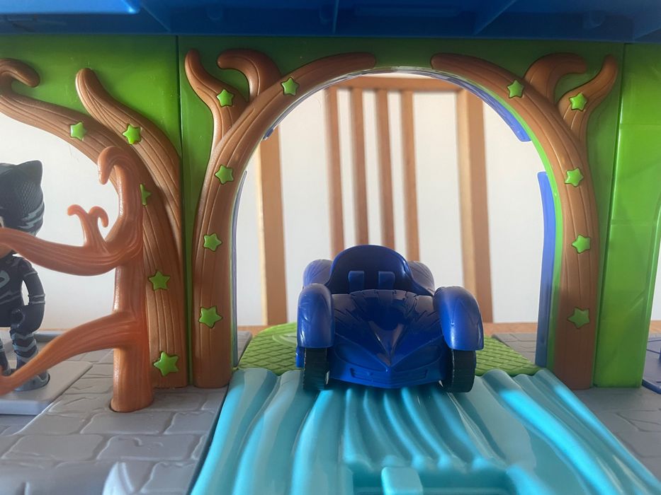 Torre / Centro de comando dos PJ mask