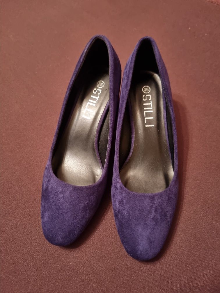 Жіночі замшеві туфлі Stilli