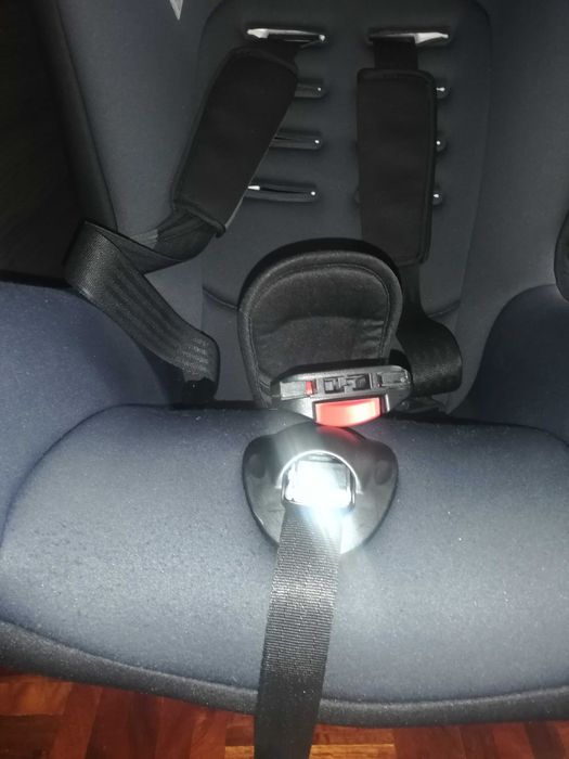Vendo cadeira auto Chicco Cosmos BAIXA DE PREÇO!