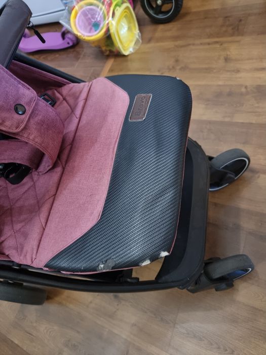 Прогулянкова Коляска Carello Bravo