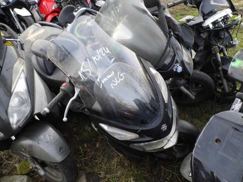 SUZUKI BURGMAN 125 K5 00-06 czesci silnik gaźnik wariator sprzęgło