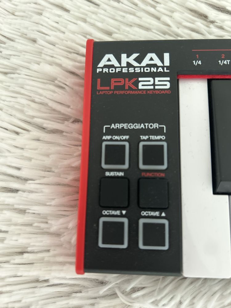 Klawiatura sterująca AKAI Professional LPK25 MK2