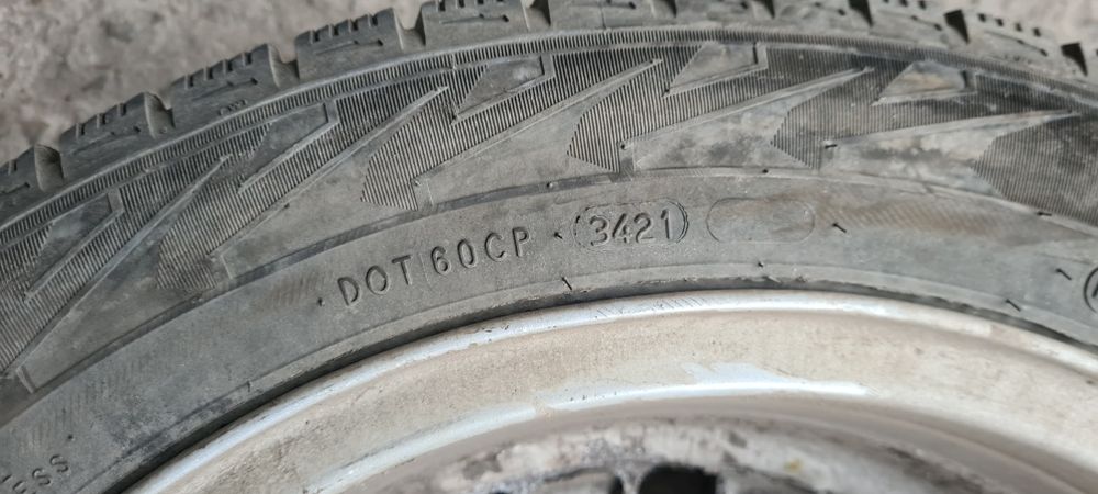 Зима 205/55/16 Nokian 2шт.