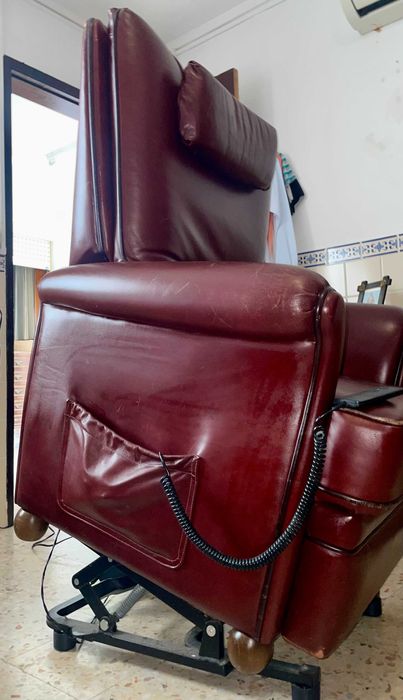 Poltrona de pele eletrica