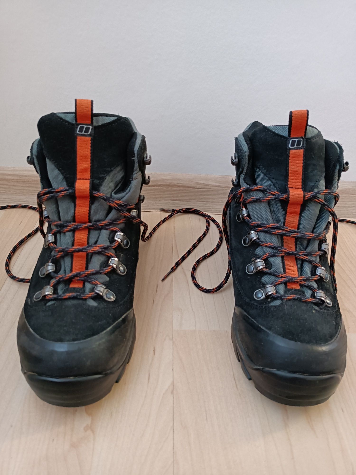 Berghaus Gore-Tex vibram rozm 41 jak nowe