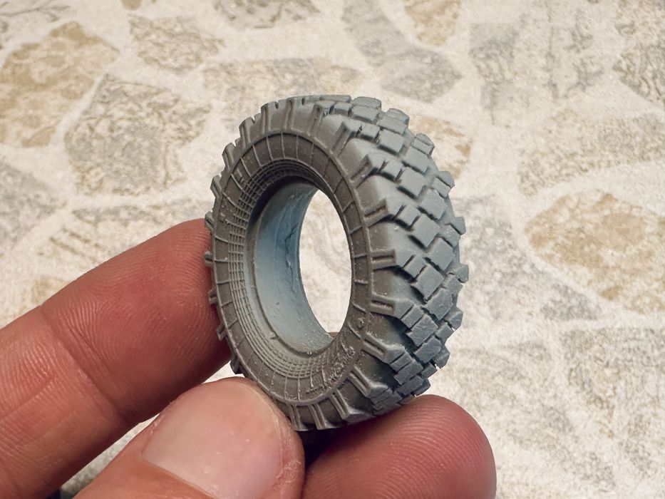 Набір смоляних колес для ЗіЛ-131 1:35 Miniarm 35106