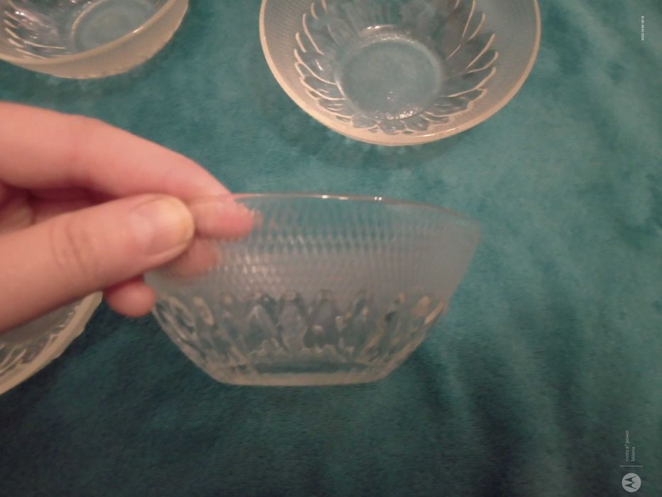 Sprzedam zestaw talerzyków, 2 szt. małych półmisków i 4 szt. salaterek