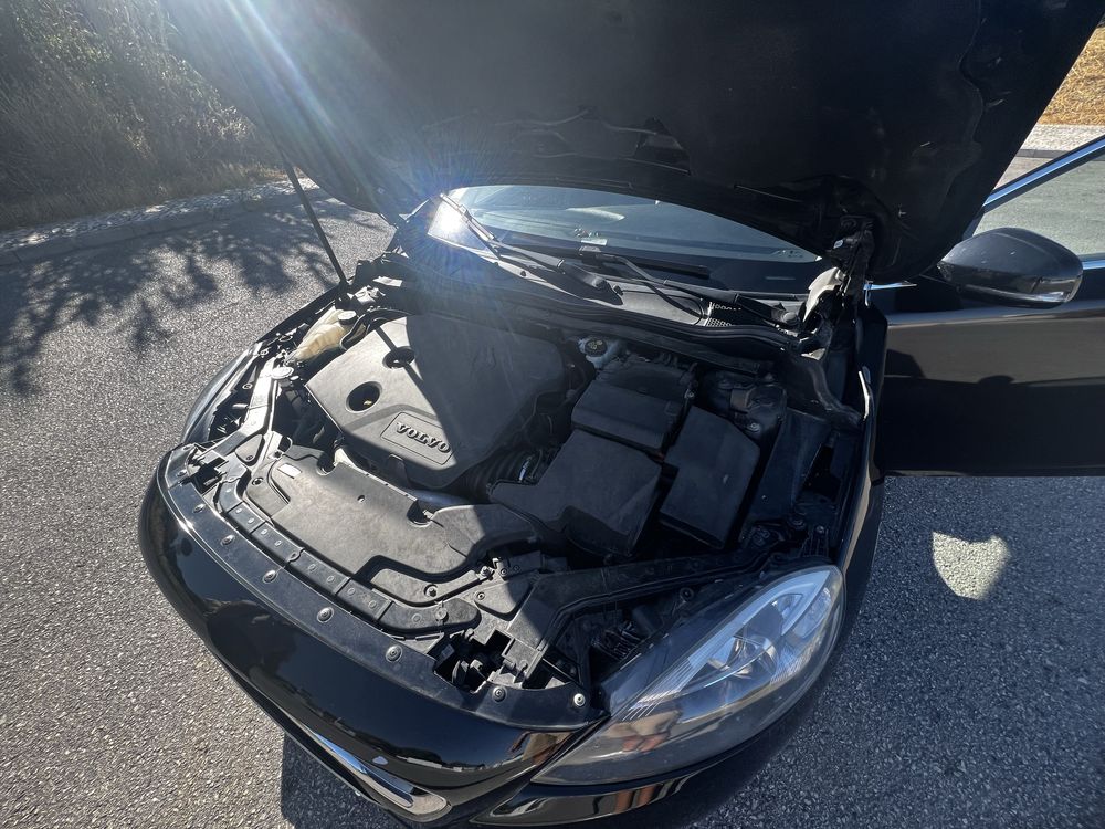 Volvo V40 Momentum D2