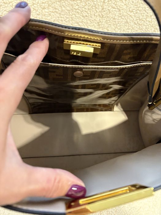 Розкішна нова шкіряна жіноча сумка