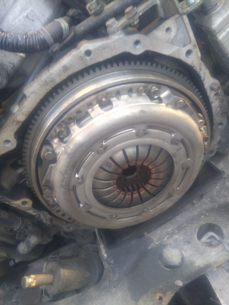 Koło dwumasowe sprzęgło Sachs Subaru legacy IV 2.0d