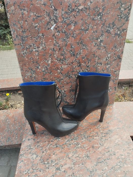 Шкіряні чобітки Hugo Boss