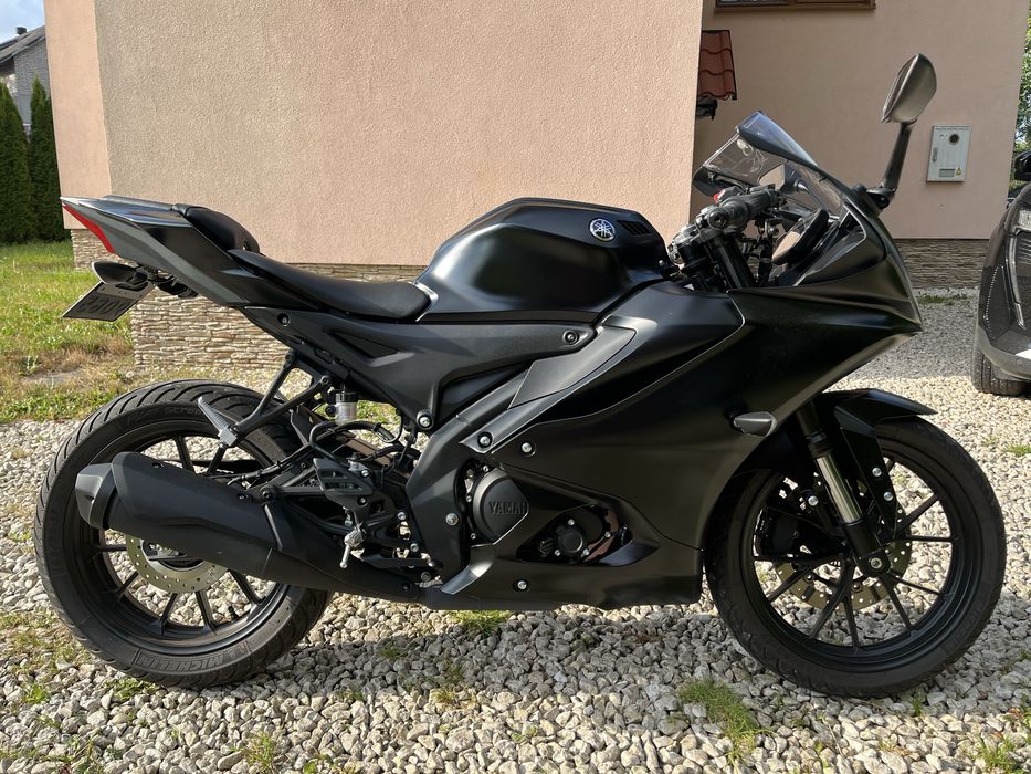 Yamaha yzf r 125 Tech Black niski przebieg ABS kontrola trakcji