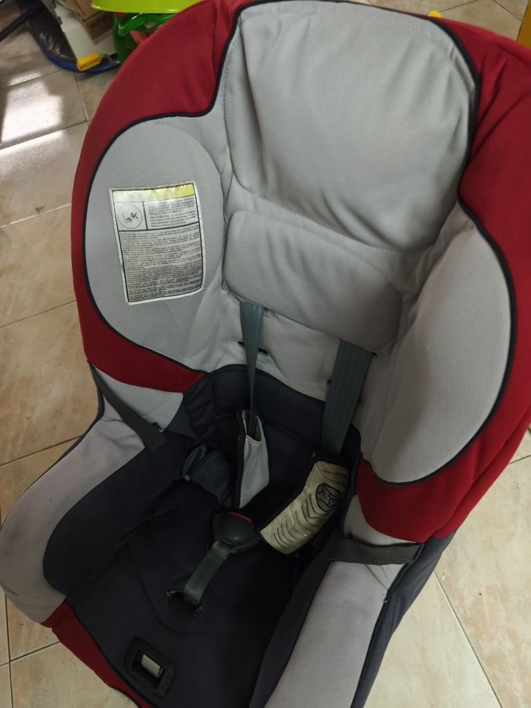 Cadeira auto criança.