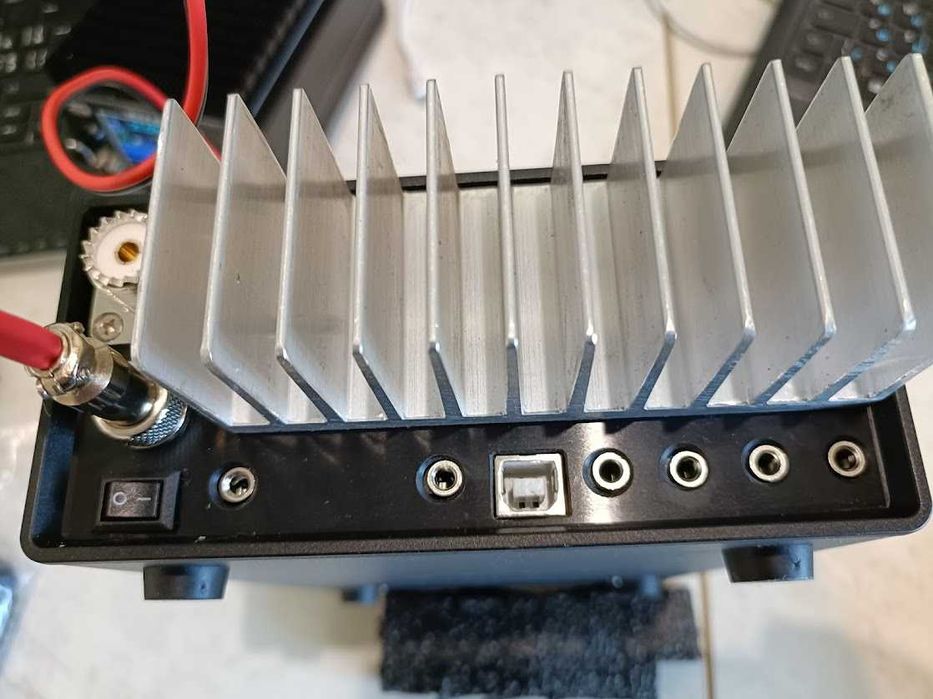 Трансивер (радиостанция) Маламут, КВ, 20 Вт и более.